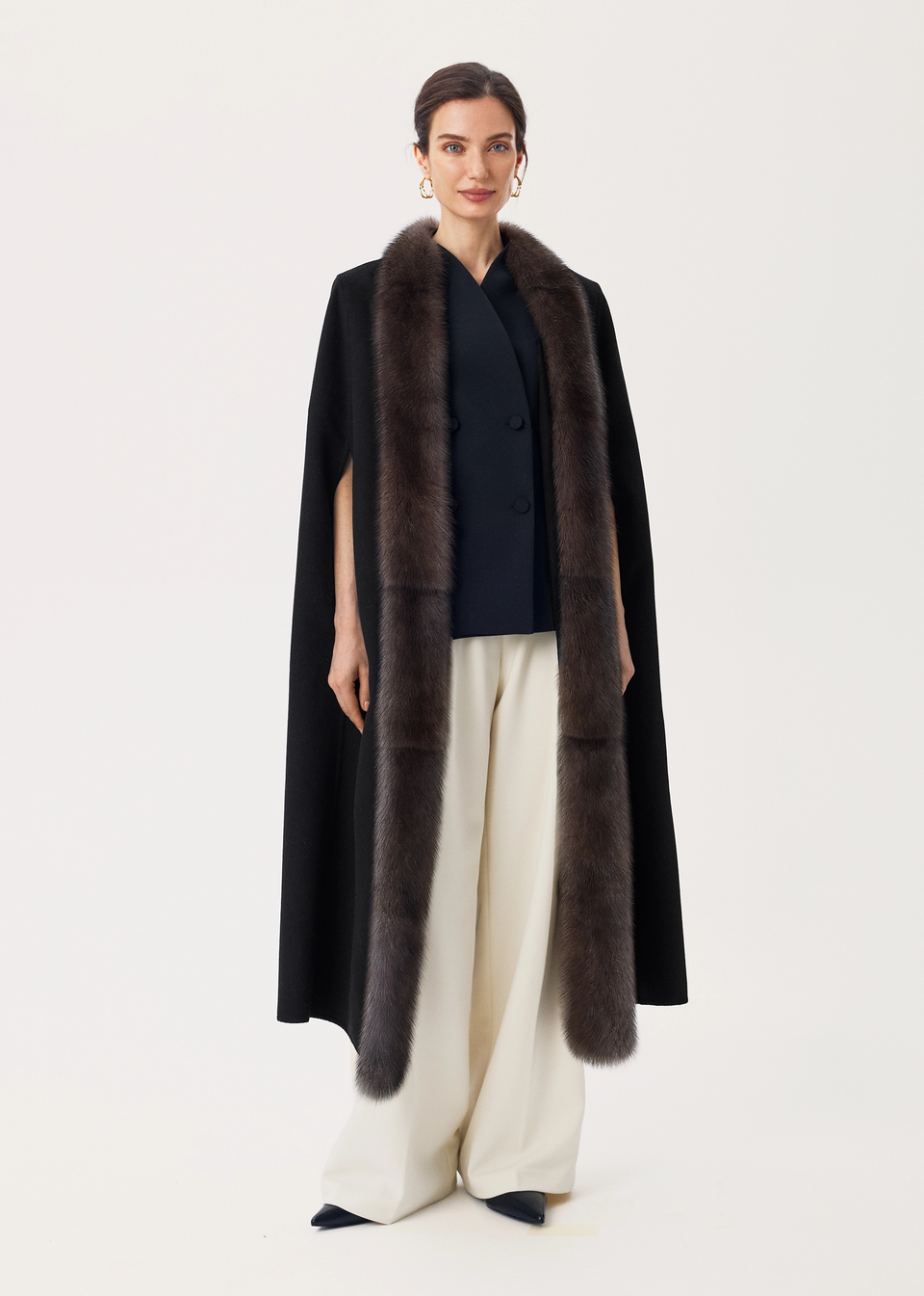 Cashmere cape with sable fur trim